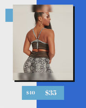 Load and play video in Gallery viewer, Fashionable Snake fit
